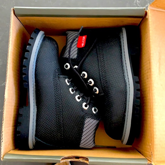 New Toddler Timberlands - Picture 3 of 7